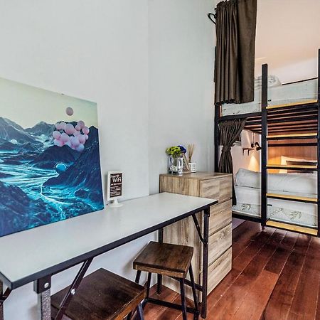 Oyo 685 Am Bed Hostel Bangkok Ngoại thất bức ảnh
